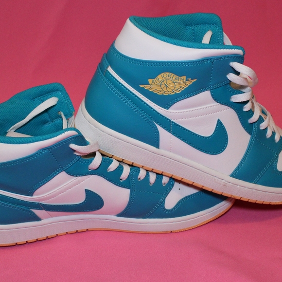 Nike Air Jordan 1 Mid Aquatone Blue Gold AJ1 Casual Basketball Men's 12 US - Picture 2 of 6